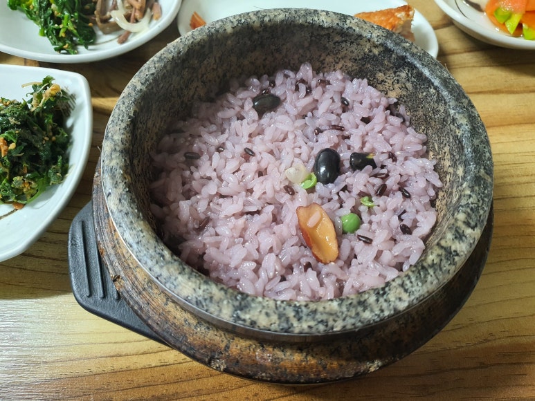 진주돌솥밥 이미지