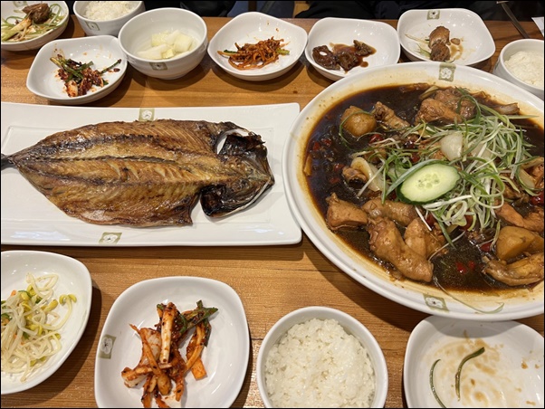 카페앤드레스토랑 이미지