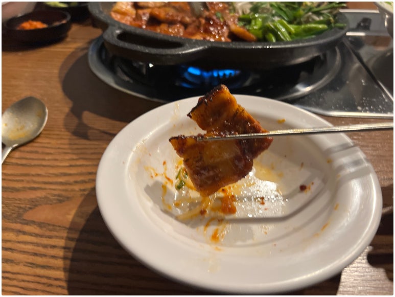 돼지홀릭 이미지