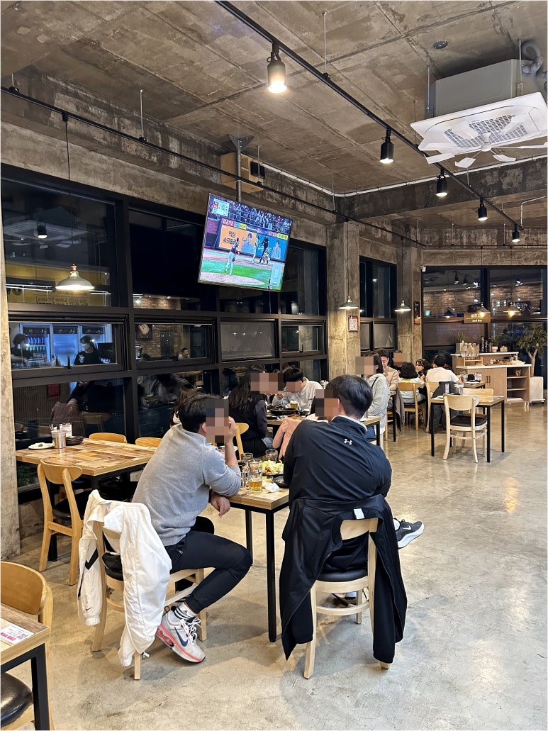 밤은짧고요순살은맛있고맥주는차가워요 이미지