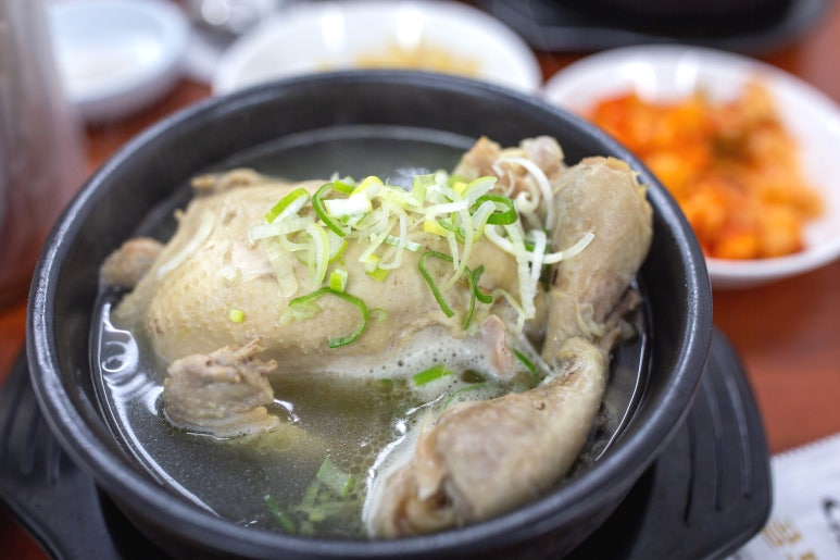 원조황칠나무녹두닭백숙 이미지