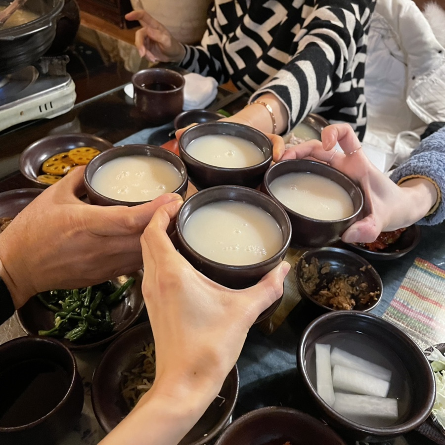 황금버섯백숙 이미지