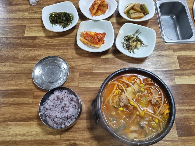 강촌생오리 이미지