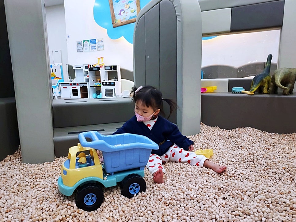 뽀로로 맘앤키즈카페 거제디큐브백화점 이미지