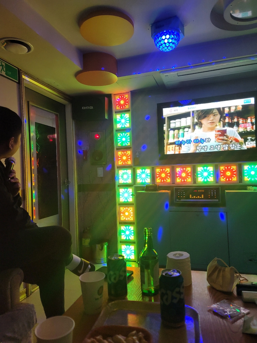 카라노래연습장 이미지