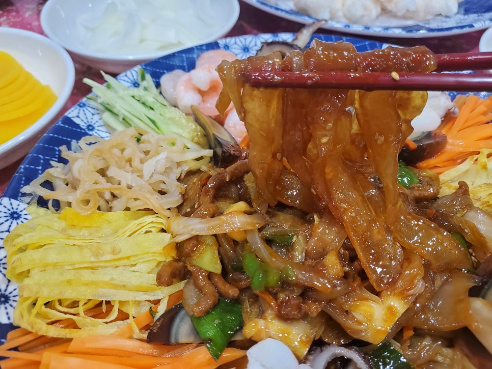 챠이홍 이미지