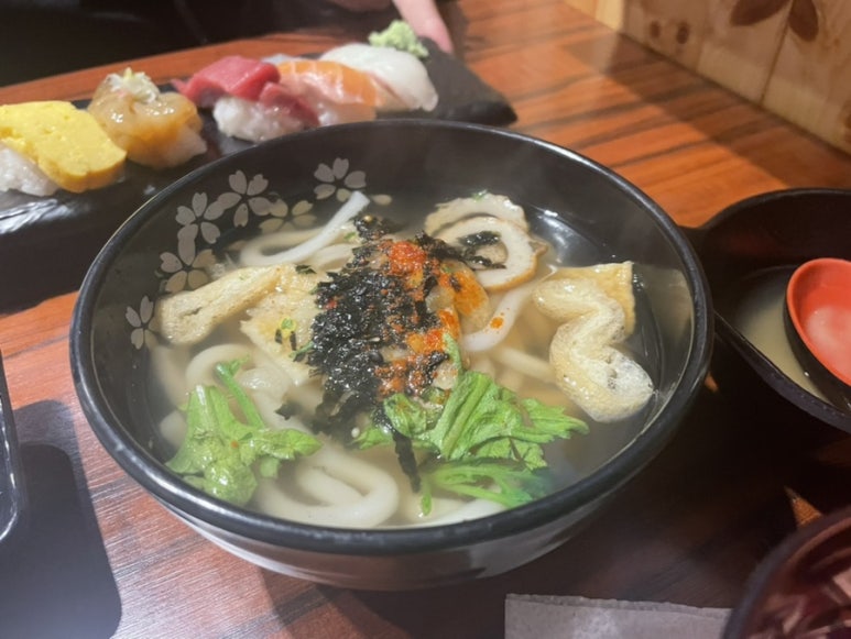 충무공 스시 이미지