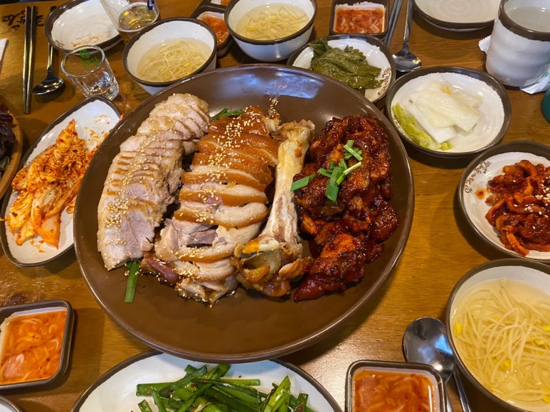 가장맛있는족발곡반점 이미지