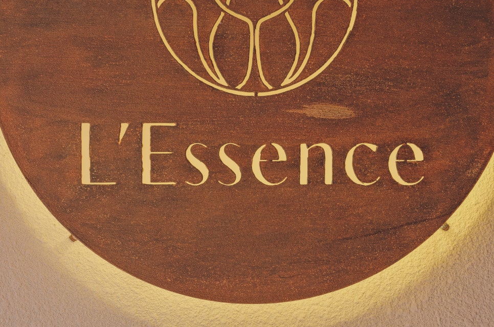 레썽스(L'Essence) 이미지
