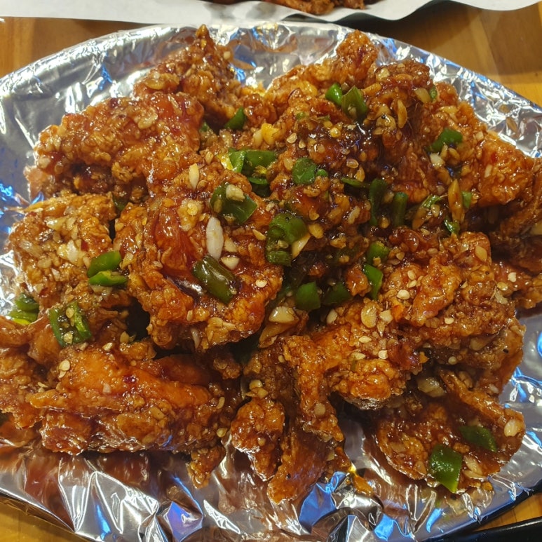왕왕치킨닭강정똥집 이미지