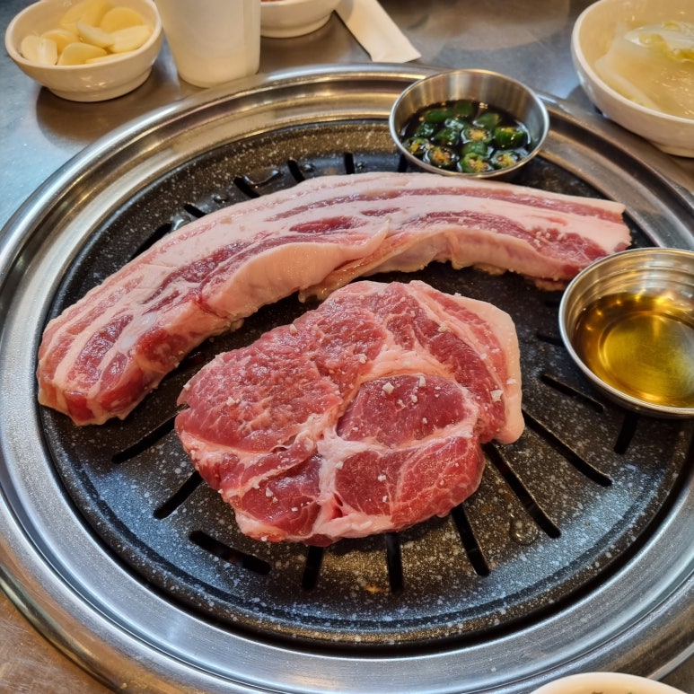 놀란돼지이수점 이미지