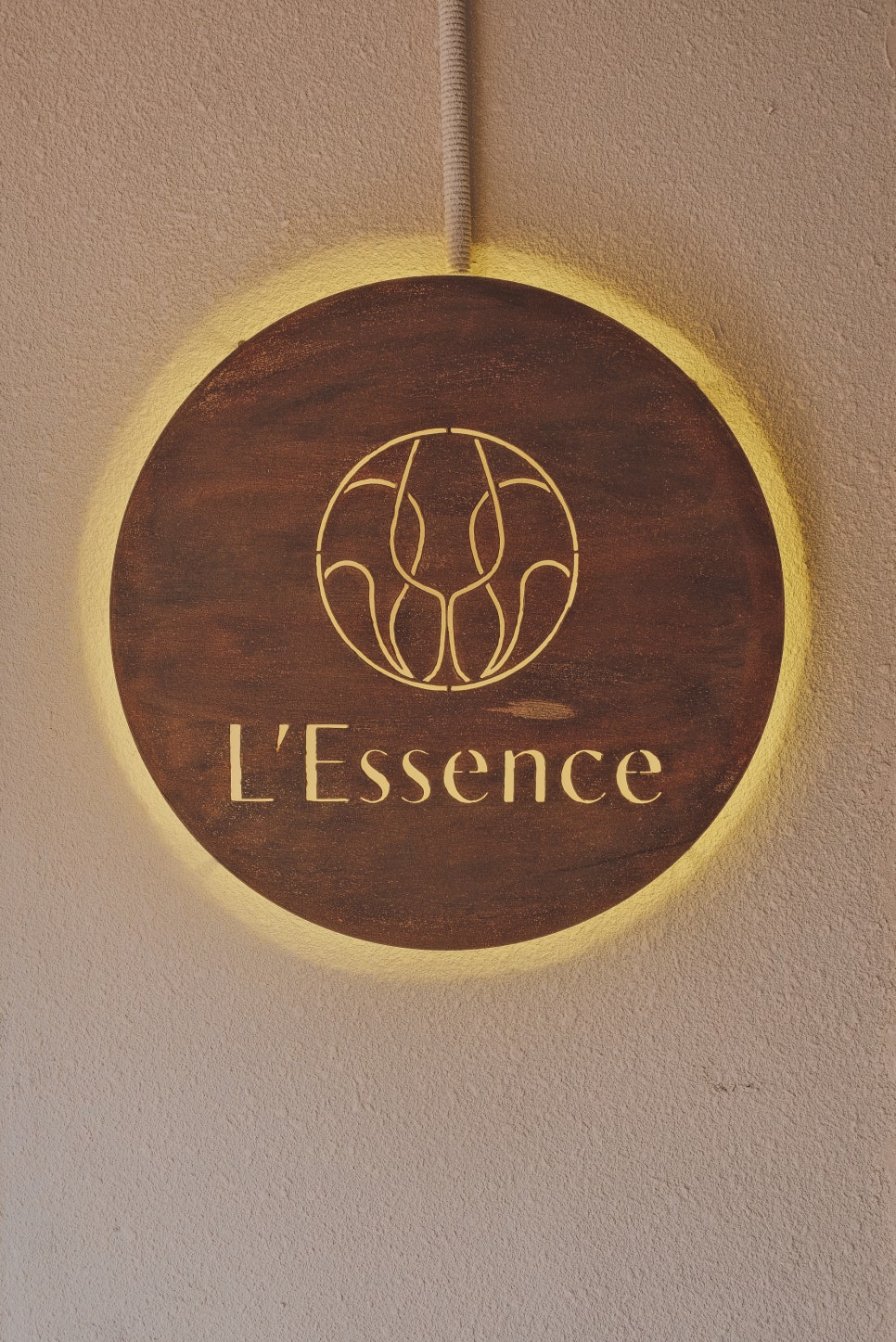 레썽스(L'Essence) 이미지