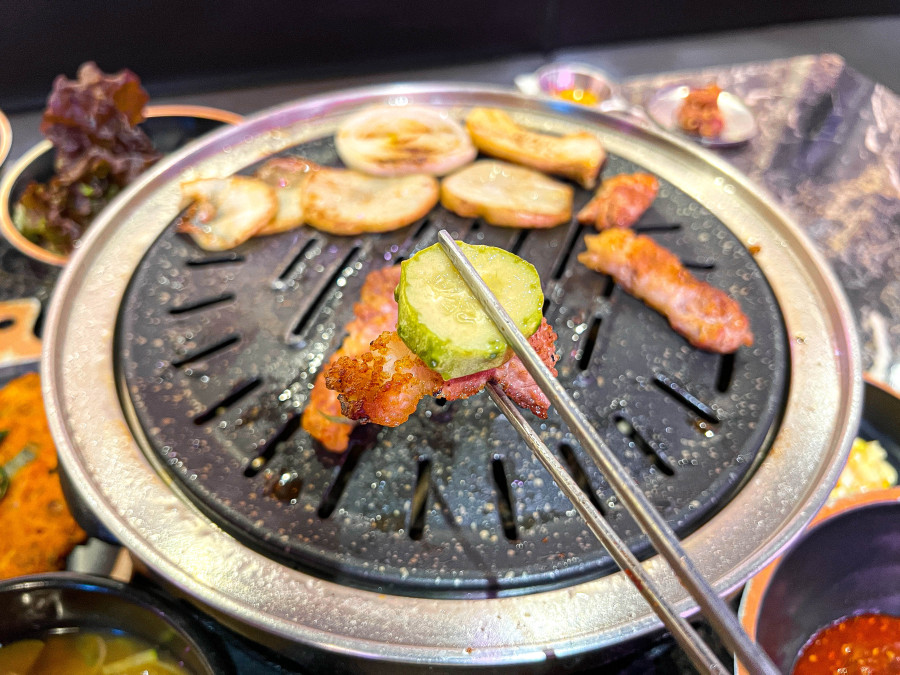 돈백식당 이미지