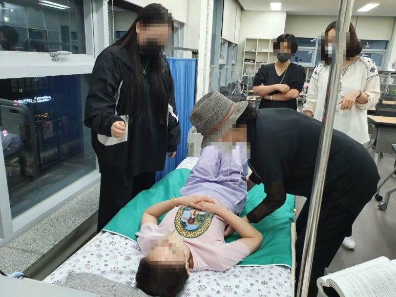 더퍼스트요양보호사교육원 이미지