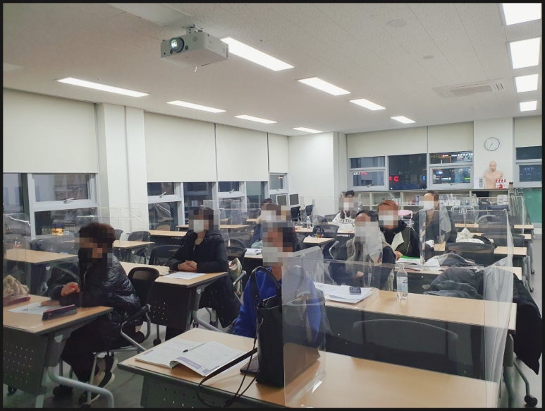 더퍼스트요양보호사교육원 이미지