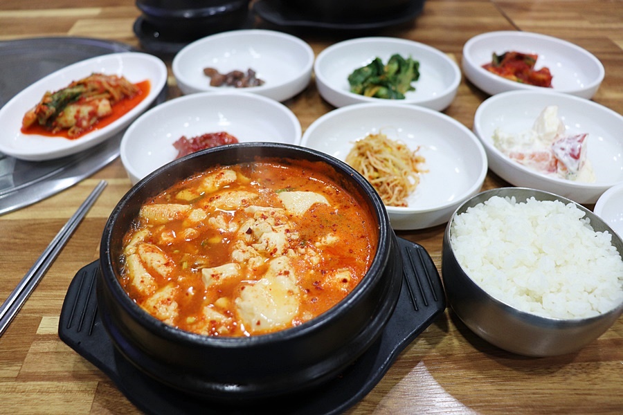 친구네찌개전문점 이미지