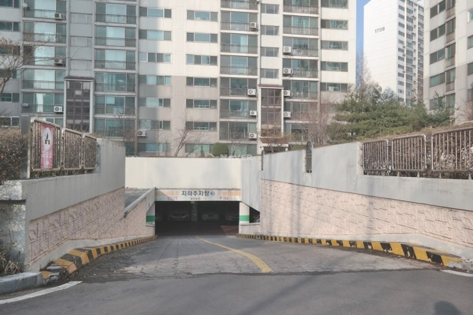 옥빛달 이미지