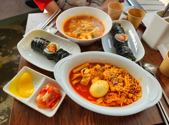 온풀김밥 이미지