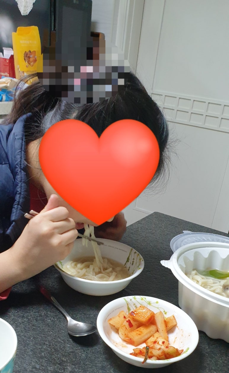 콩지칼국수 이미지