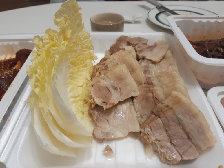 춘스족발보쌈 이미지