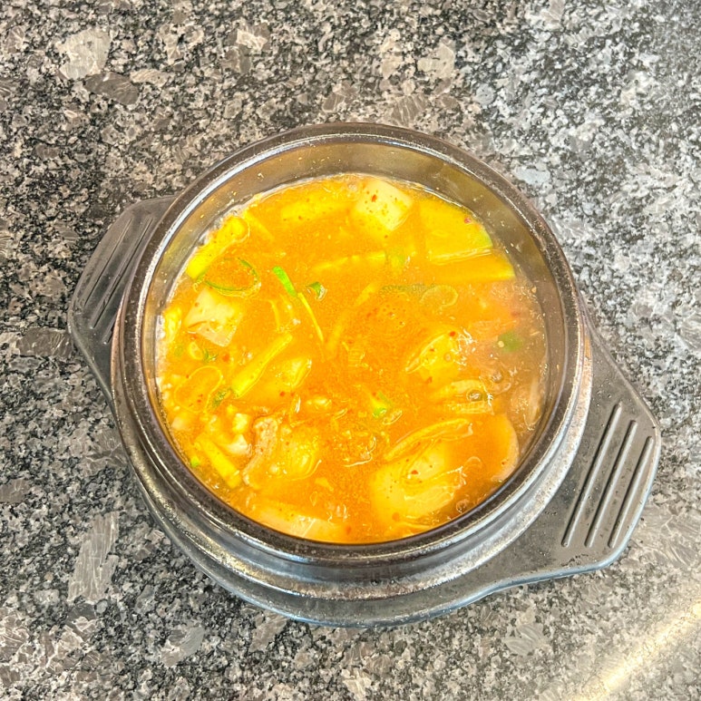 푸줏간육회 이미지