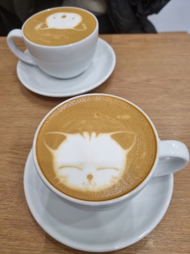 ARTISTS' COFFEE 이미지