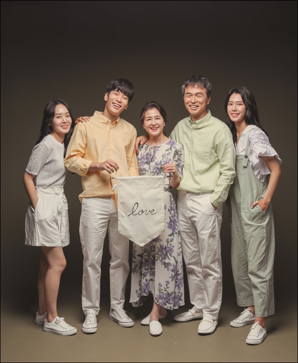 더메인스튜디오 이미지