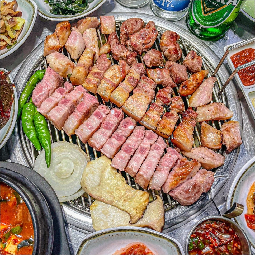 쌍둥이돼지꿈 이미지