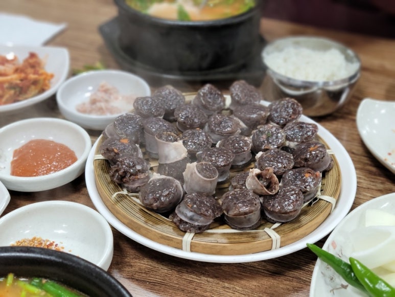 양지돼지국밥 이미지