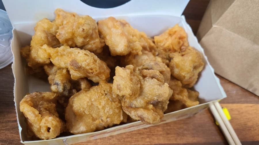 꼬꼬치킨 이미지