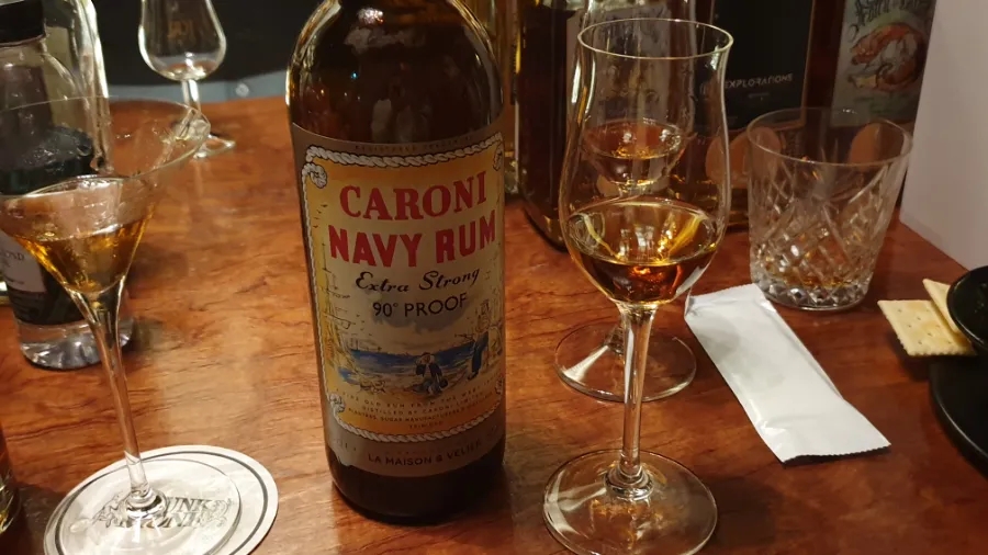 카로니(CARONI) 이미지