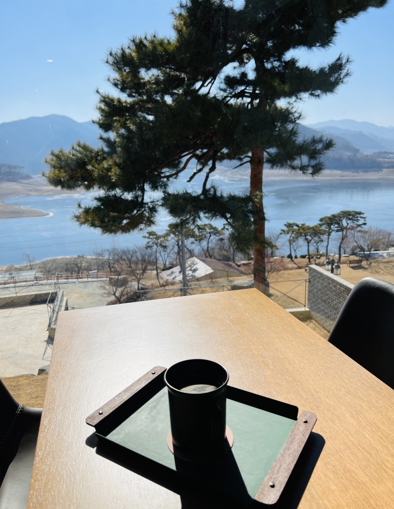 앙 갤러리 카페 이미지