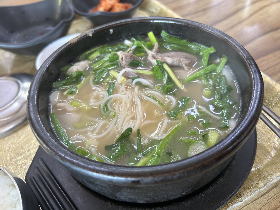 덕이네돼지국밥 이미지