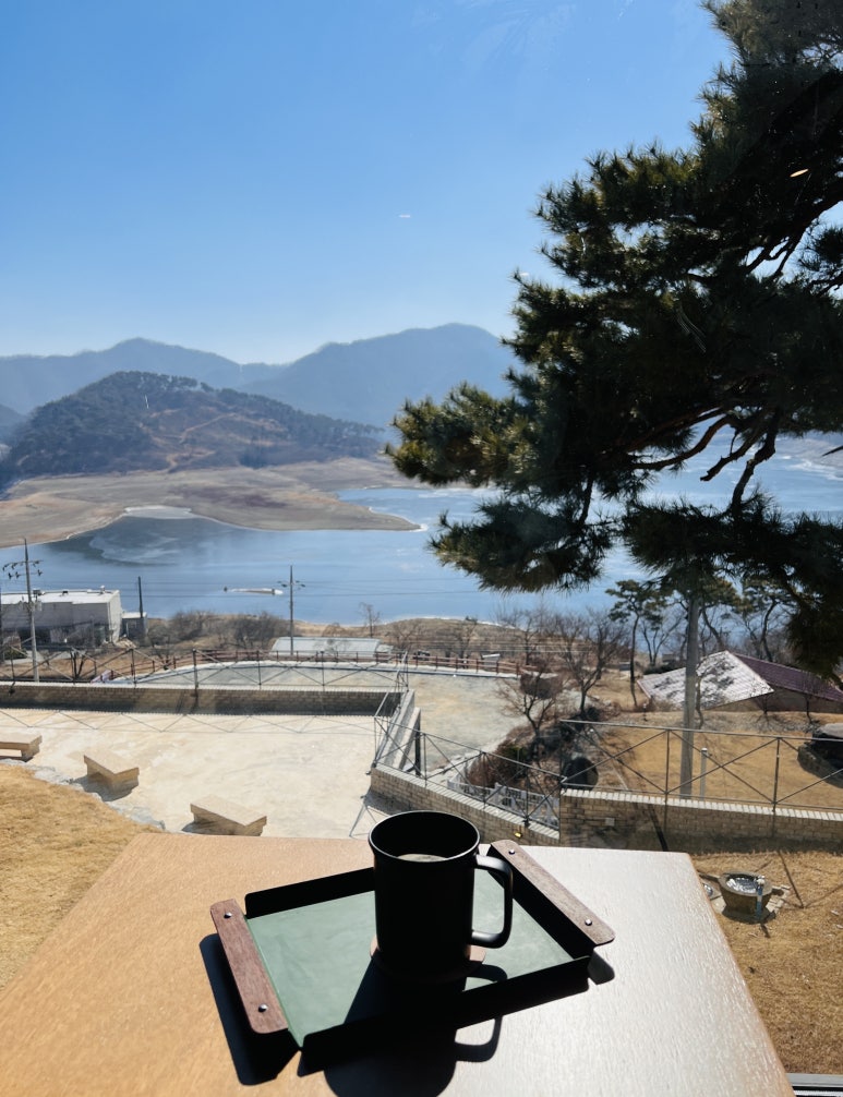 앙 갤러리 카페 이미지