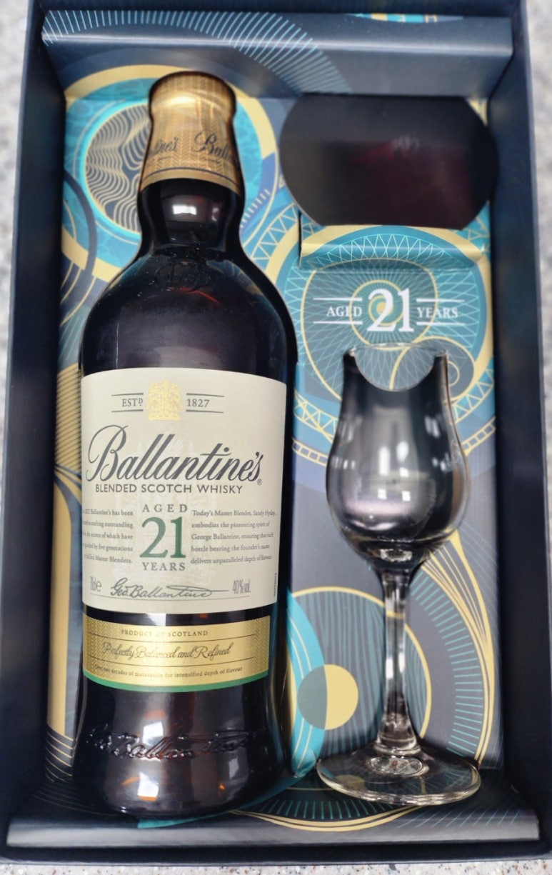 발렌타인(Ballentine) 이미지