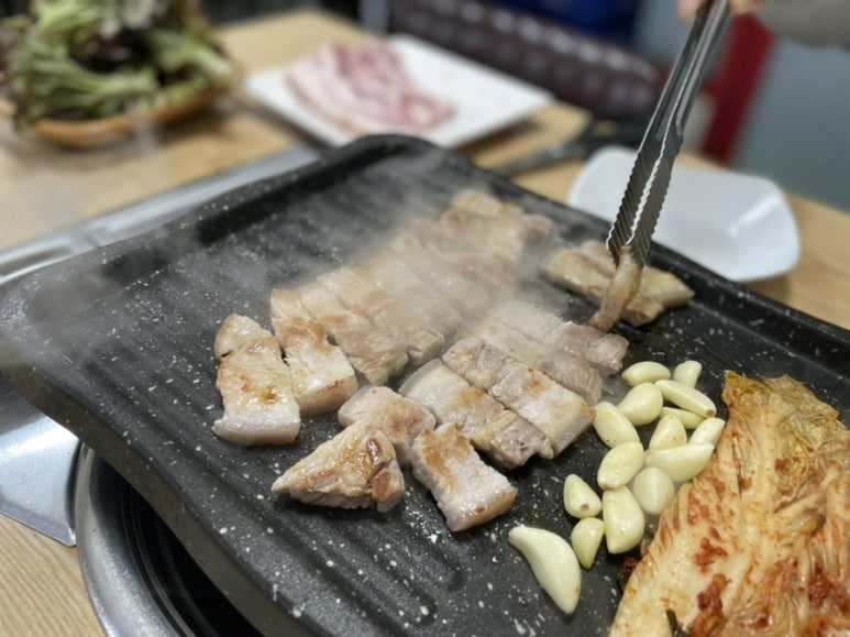 수림생삼겹 이미지