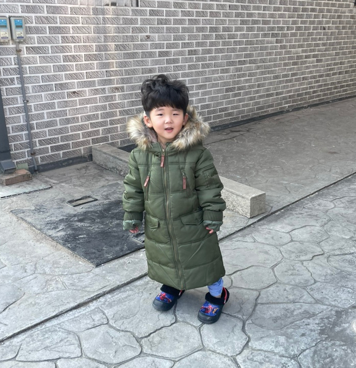 아침일찍일어나는참새 이미지