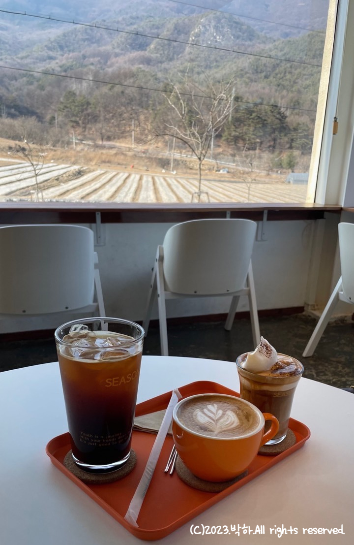 시즌즈(seasons) 이미지