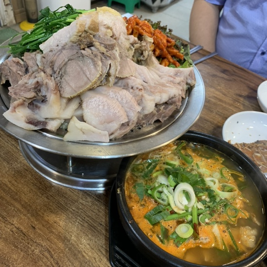 연일돼지국밥 이미지