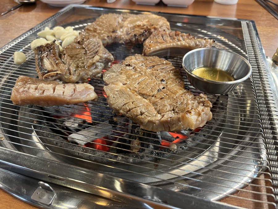군산숯불갈비 이미지