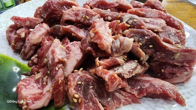 한우돈가정육점식당 이미지