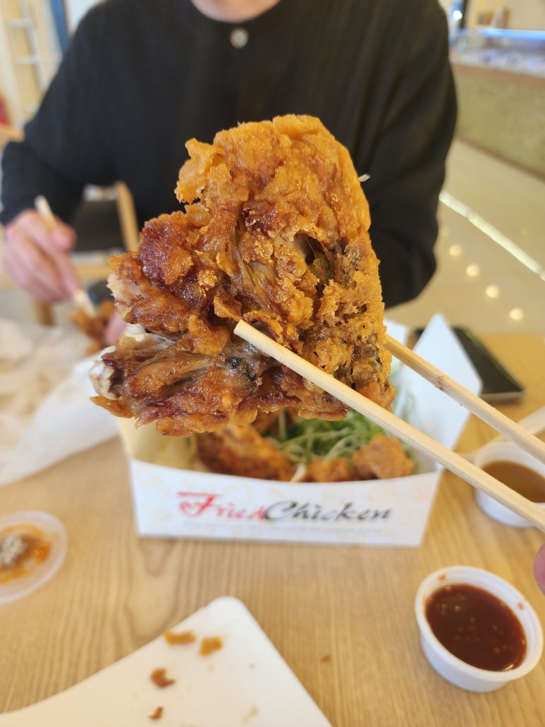 거농치킨 이미지