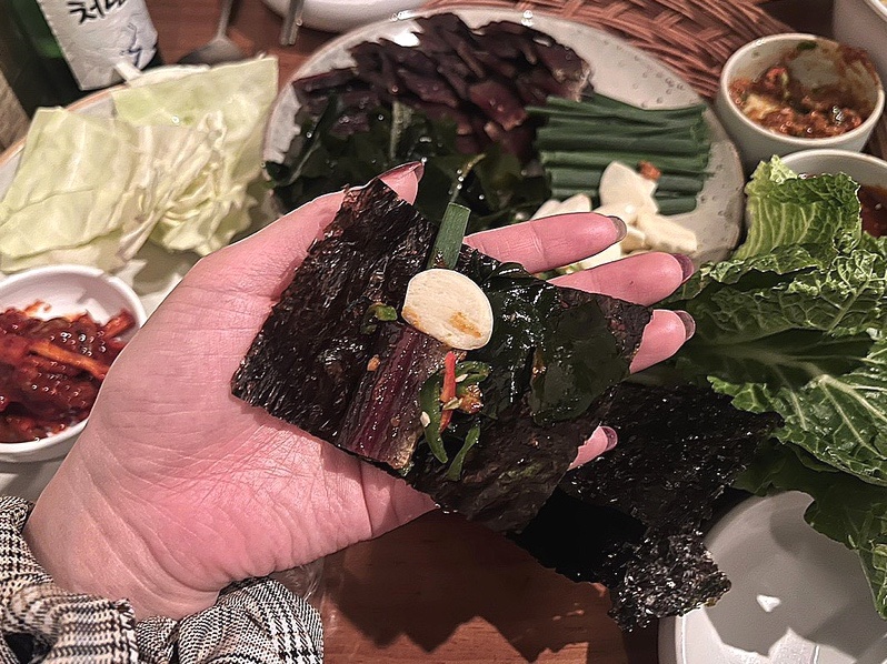 군침도는 숙성회 이미지