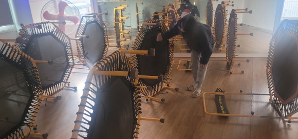 폴링인점핑 이미지