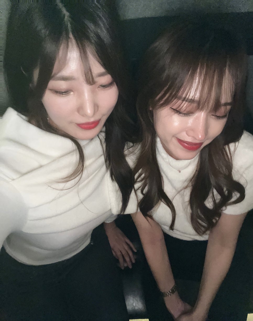 식스 나잇(Six night) 이미지