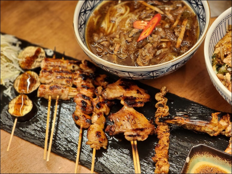 숯불엔꼬치부천 이미지