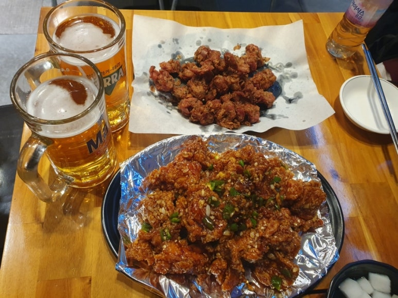 왕왕치킨닭강정똥집 이미지
