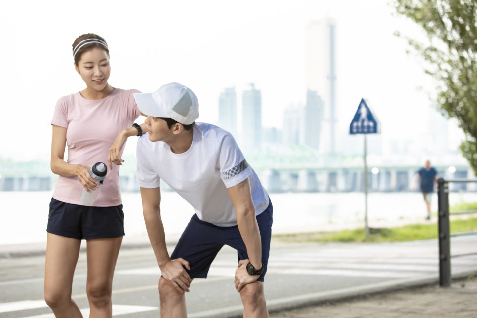 세탁하는사람들 이미지