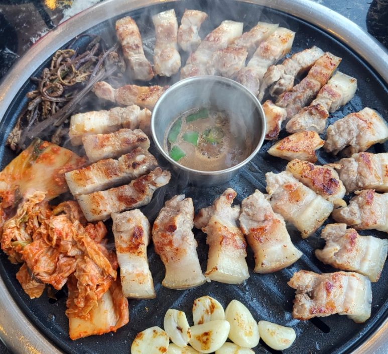 구우면돼지 이미지