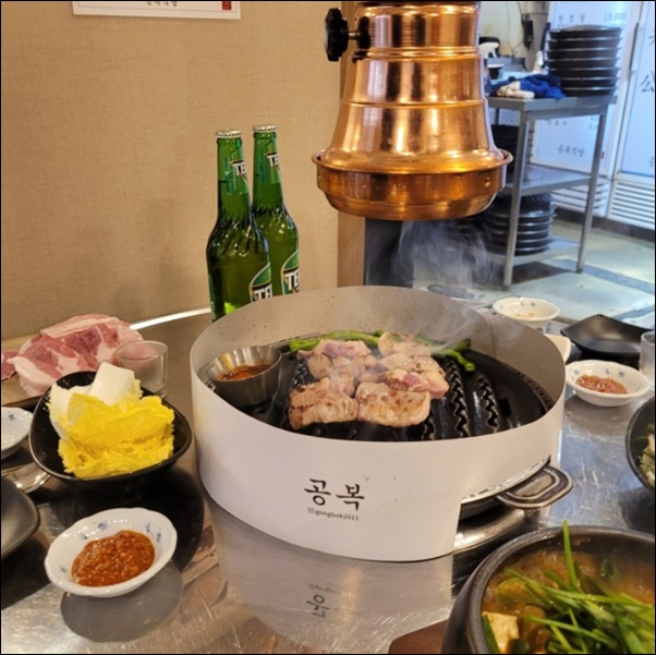 홀릭식당 이미지
